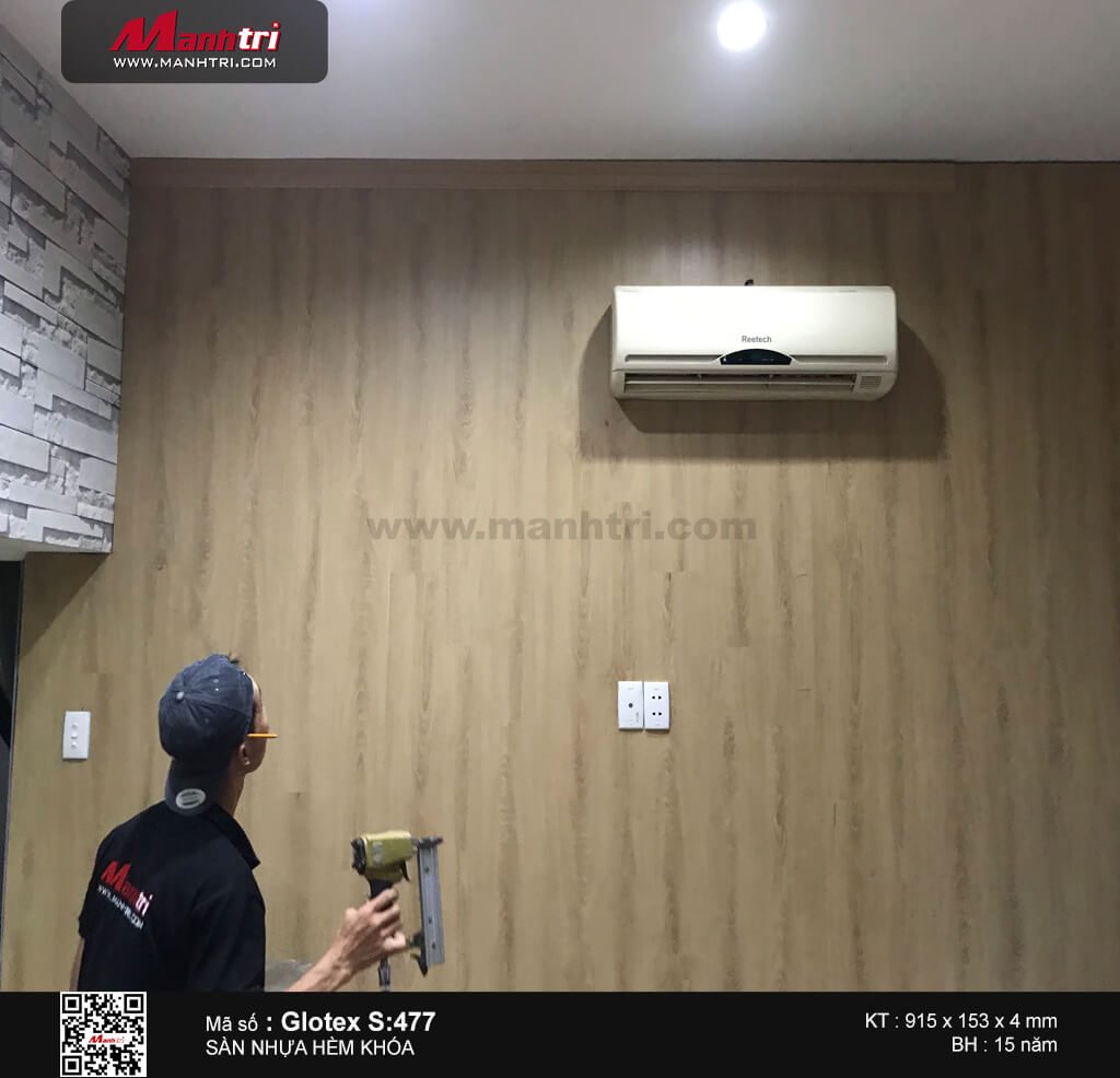 Không gian phòng khách trở nên sang trọng và hiện đại hơn khi lắp đặt sàn nhựa hèm khóa Glotex