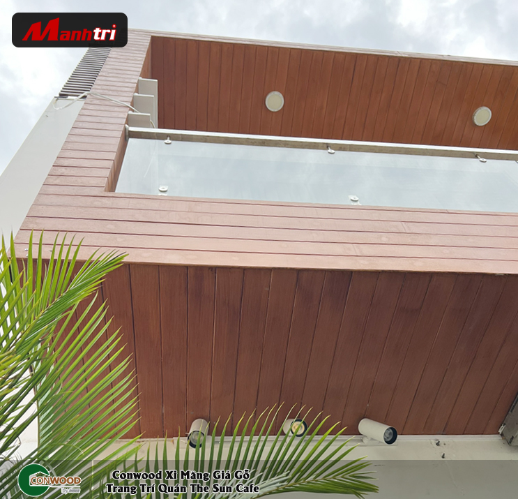 Tấm Conwood ốp trang trí quán The Sun Safe tại Phan Thiết