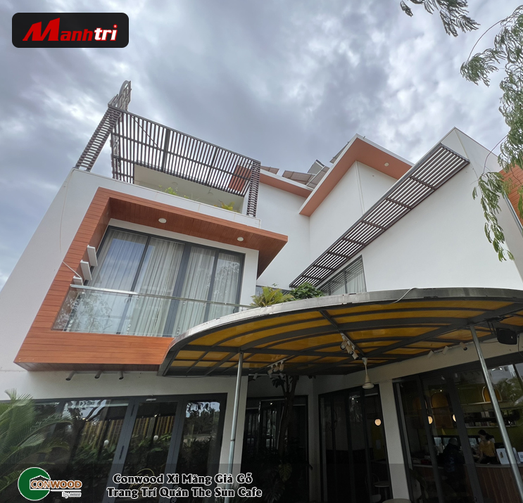 Tấm Conwood ốp trang trí quán The Sun Safe tại Phan Thiết