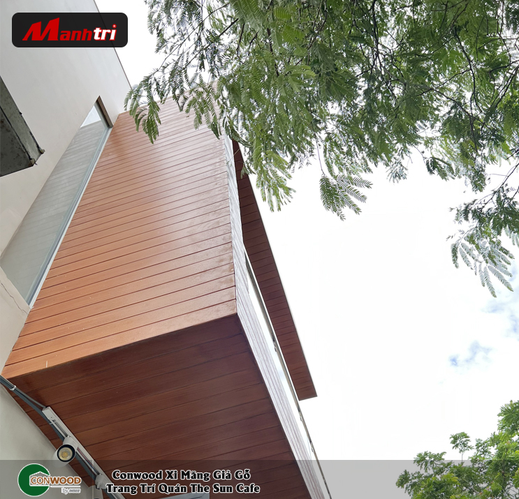 Tấm Conwood ốp trang trí quán The Sun Safe tại Phan Thiết