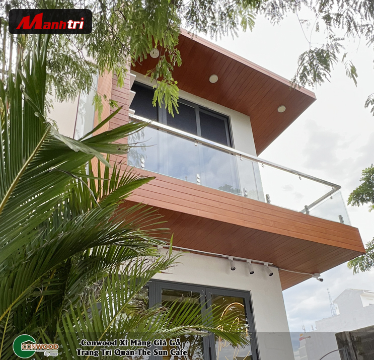 Tấm Conwood ốp trang trí quán The Sun Safe tại Phan Thiết