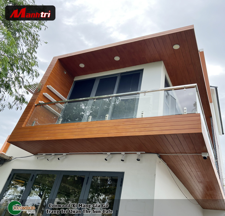 Tấm Conwood ốp trang trí quán The Sun Safe tại Phan Thiết