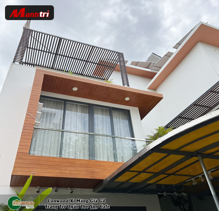 Tấm Conwood ốp trang trí quán The Sun Safe tại Phan Thiết