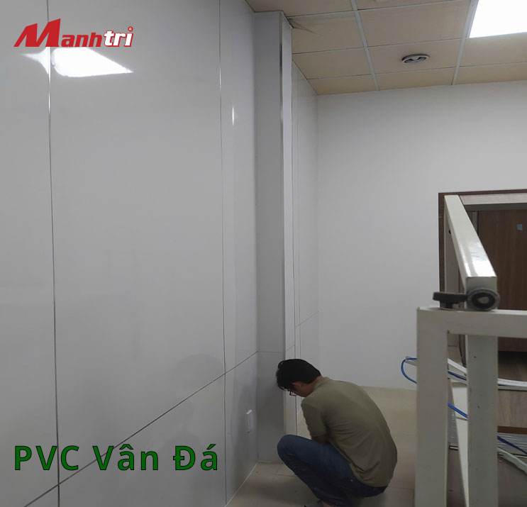 Ốp tường tấm PVC