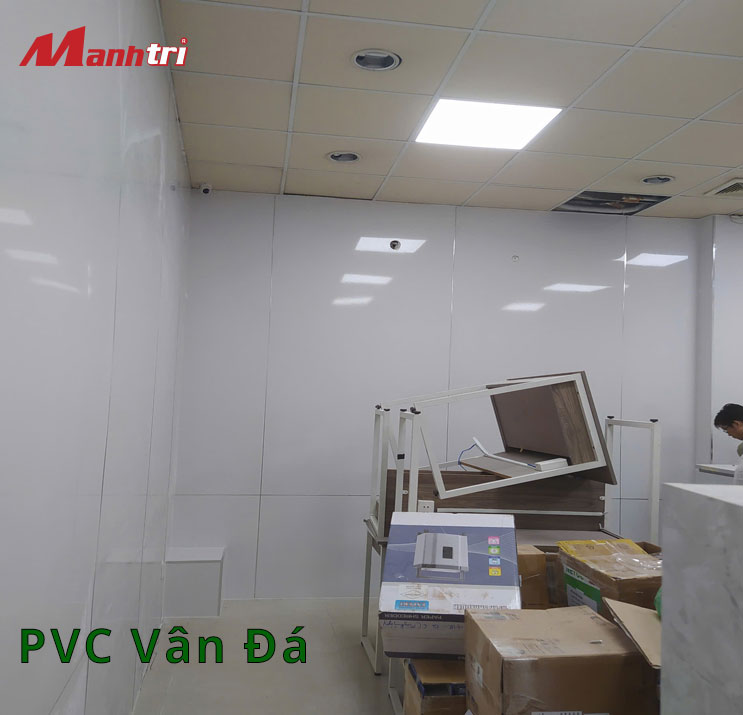 Ốp tường tấm PVC